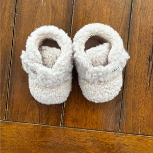 UGG Cream Kids Slippers